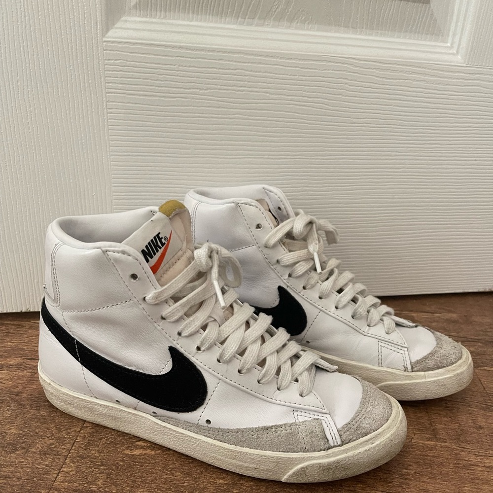 Womens Nike Blazer Mid 77